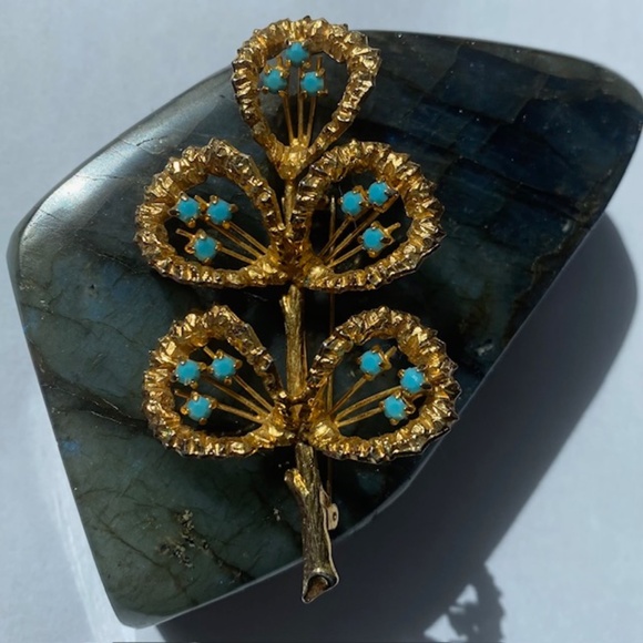 Vintage "Made in Austria" Women's Gold Tone and Turquoise Seed Beads Brooch - Picture 2 of 6
